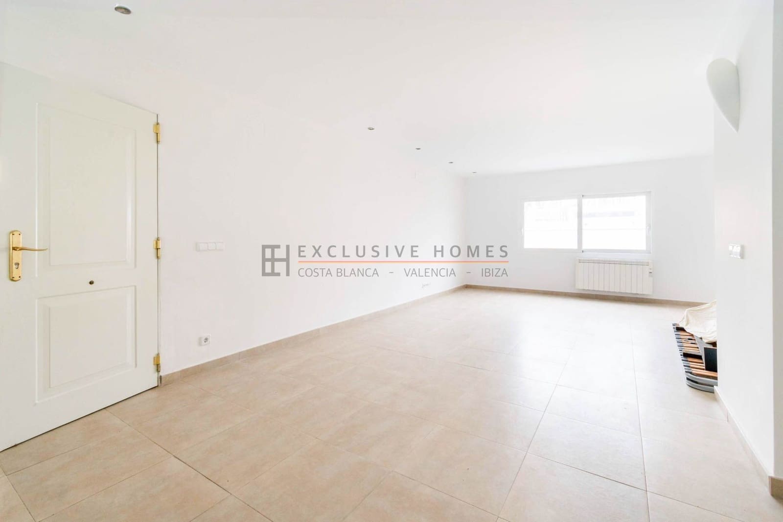 4 quarto Moradia Geminada para venda em Albir com piscina garagem - 902 000 € (Ref: 10025073)