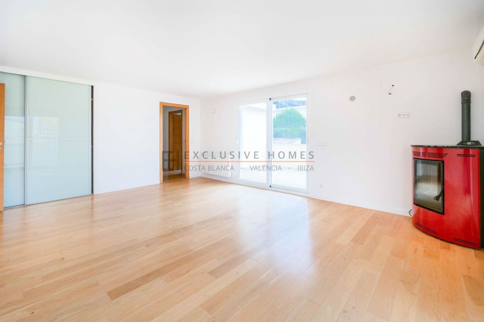 4 quarto Moradia Geminada para venda em Albir com piscina garagem - 902 000 € (Ref: 10025073)