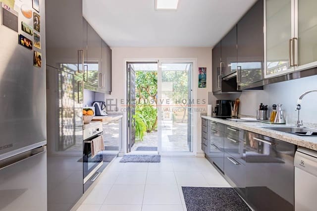 3 soveværelse Villa til salg i Albir, Alfaz del Pi / L'Alfàs del Pi med garage - € 475.000 (Ref: 10025074)