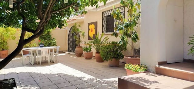 3 soveværelse Villa til salg i Albir, Alfaz del Pi / L'Alfàs del Pi med garage - € 475.000 (Ref: 10025074)