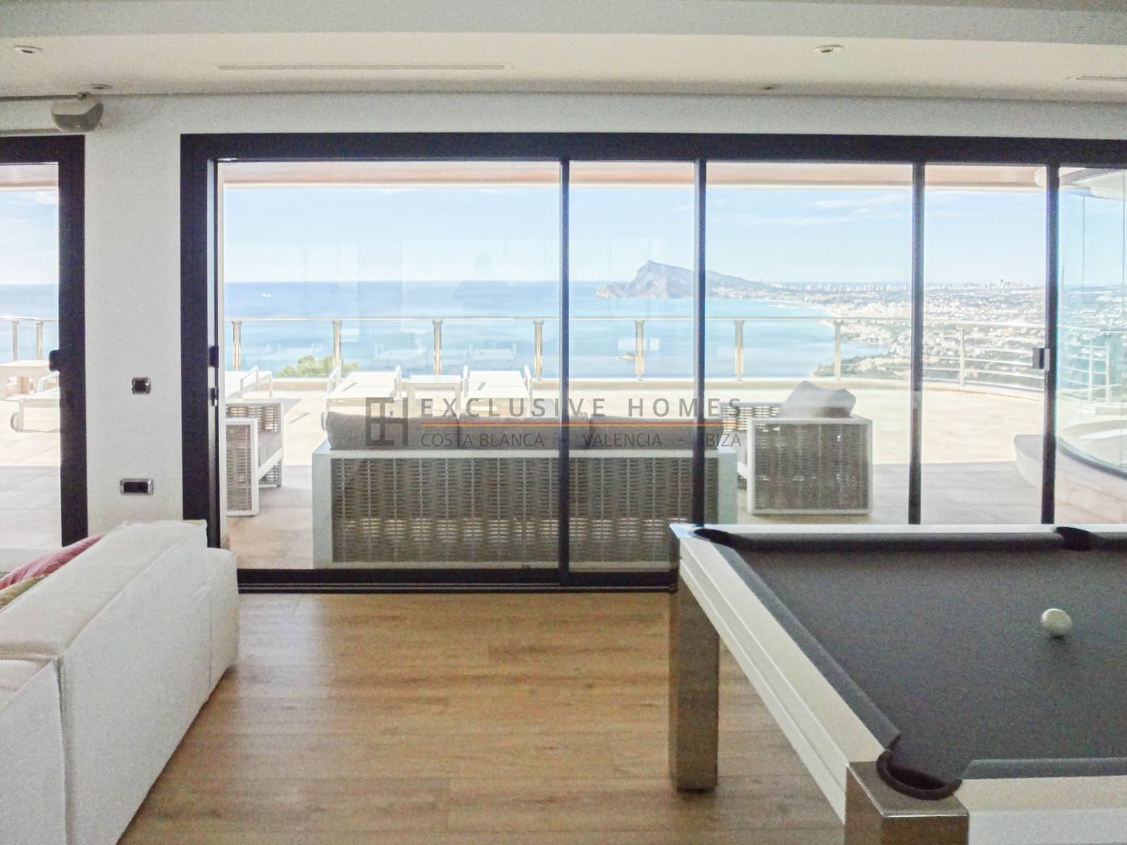7 sypialnia Willa na sprzedaż w Altea z basenem garażem - 2 850 000 € (Ref: 10025075)