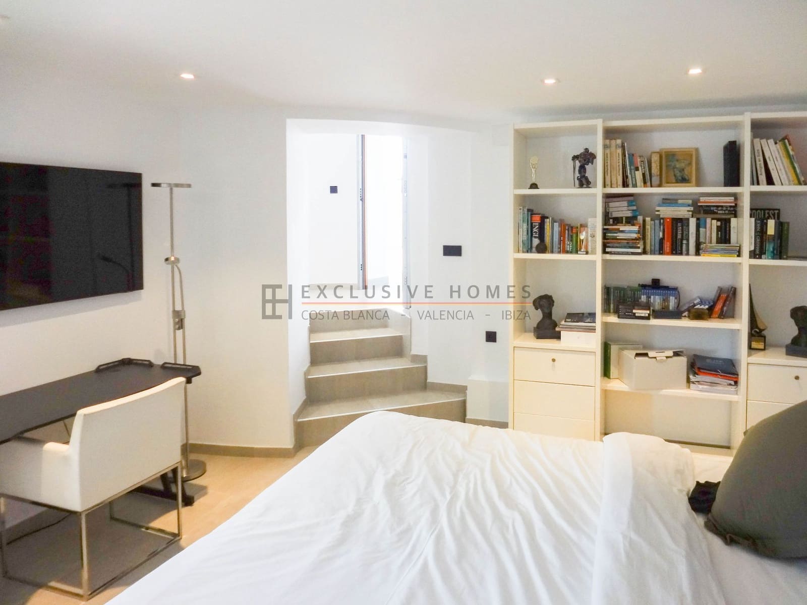 7 sypialnia Willa na sprzedaż w Altea z basenem garażem - 2 850 000 € (Ref: 10025075)