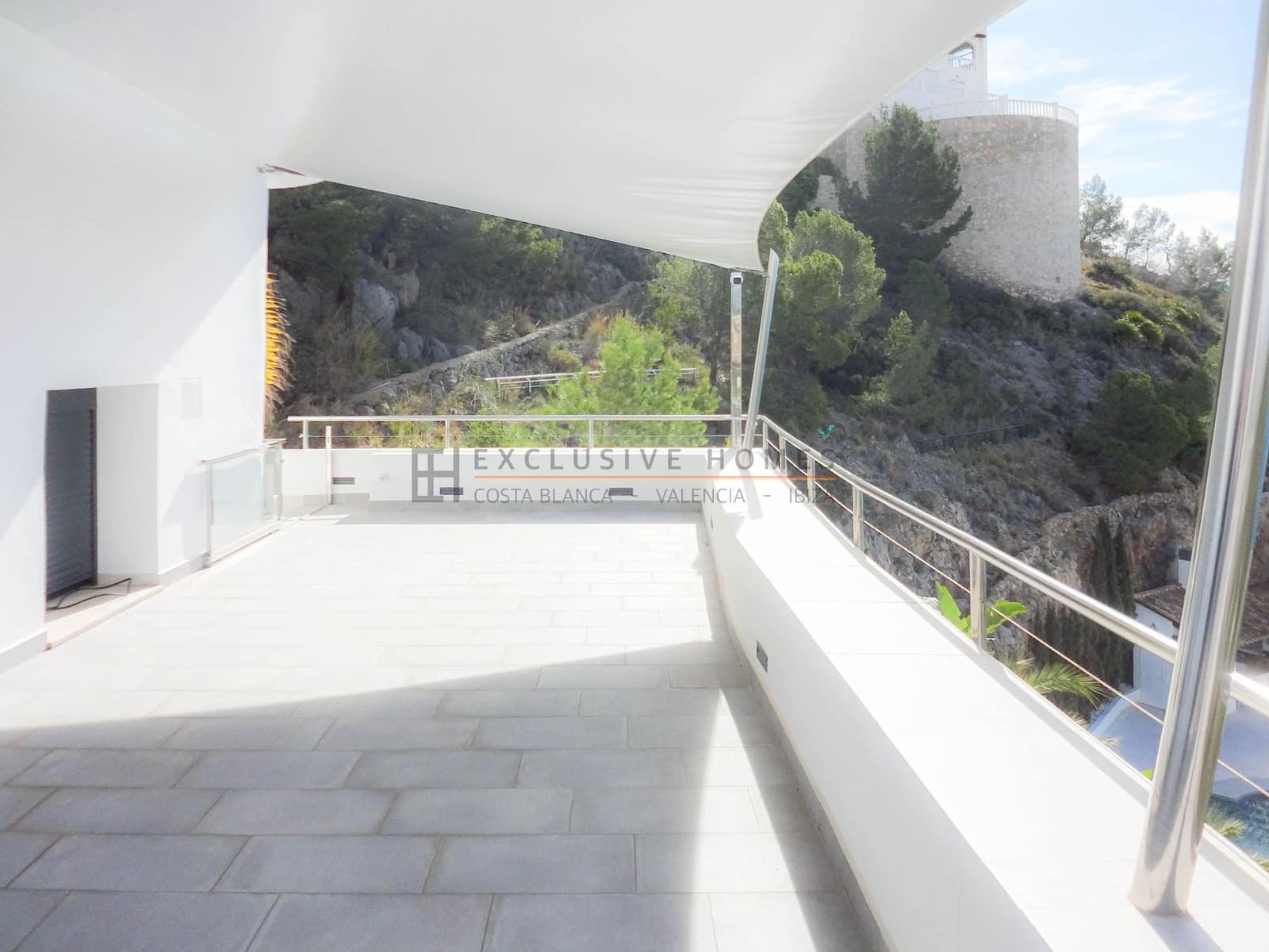 7 sypialnia Willa na sprzedaż w Altea z basenem garażem - 2 850 000 € (Ref: 10025075)