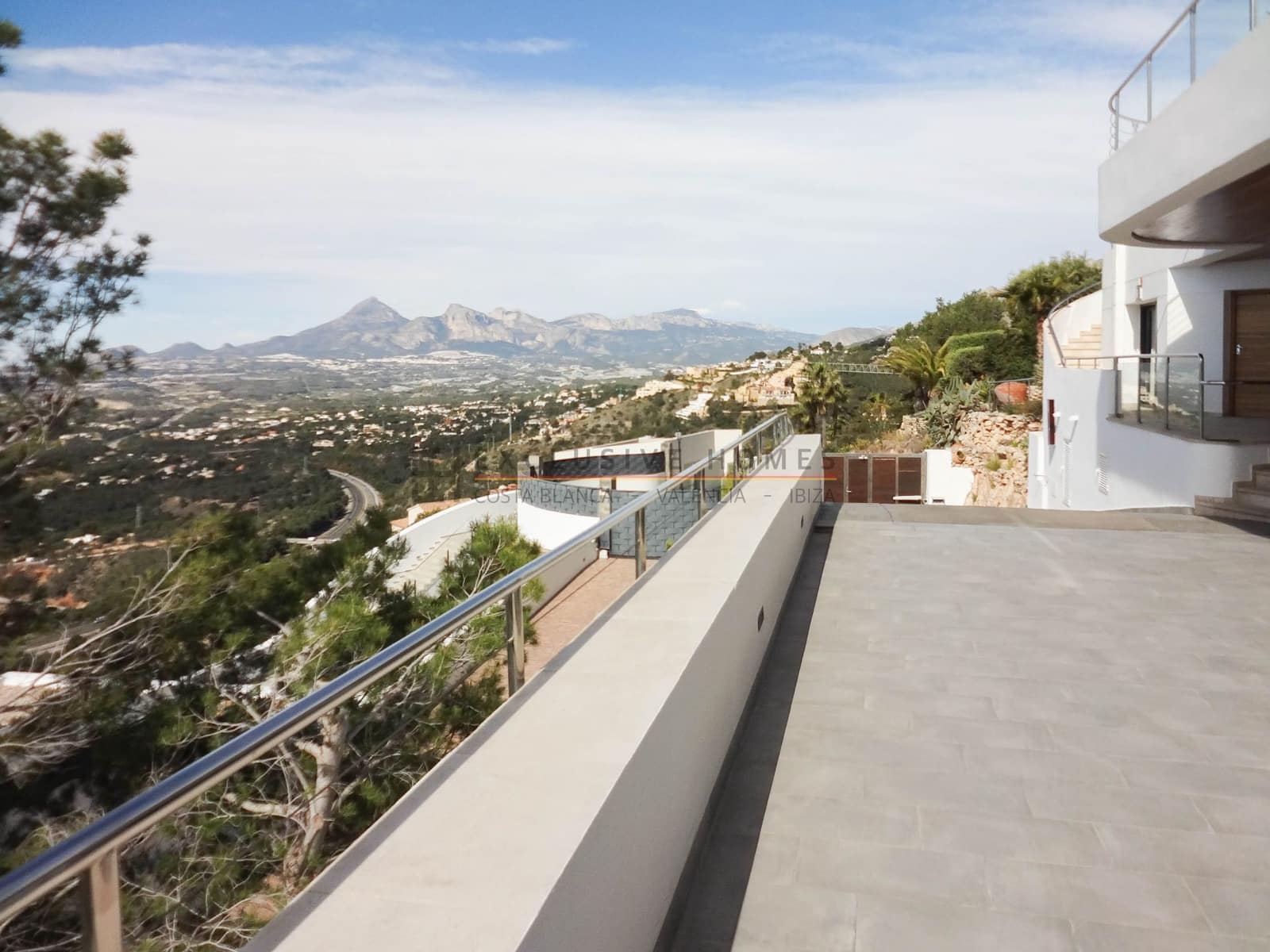 7 sypialnia Willa na sprzedaż w Altea z basenem garażem - 2 850 000 € (Ref: 10025075)