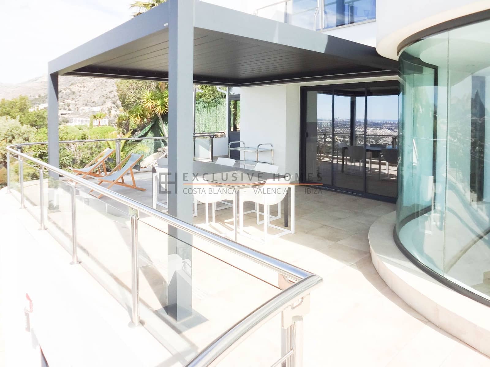 7 sypialnia Willa na sprzedaż w Altea z basenem garażem - 2 850 000 € (Ref: 10025075)