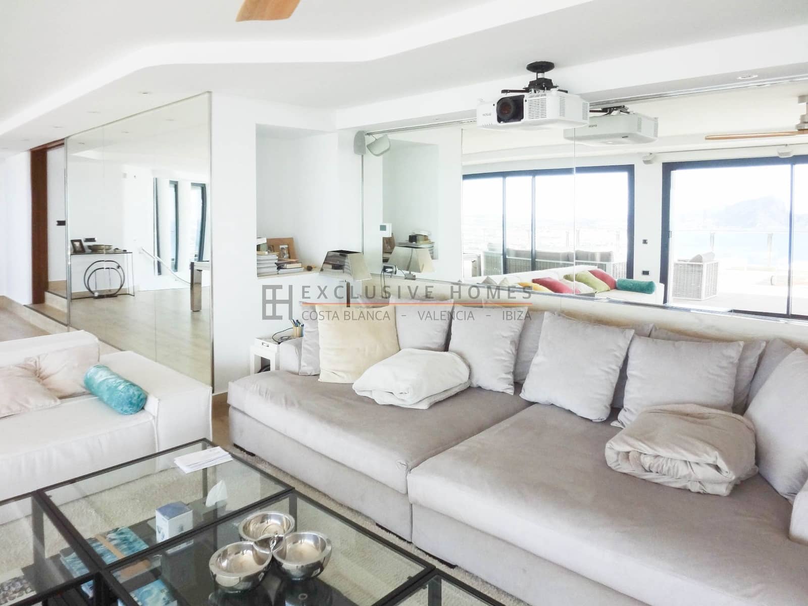 7 sypialnia Willa na sprzedaż w Altea z basenem garażem - 2 850 000 € (Ref: 10025075)