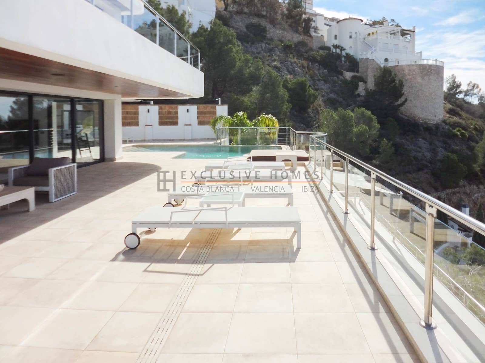 7 sypialnia Willa na sprzedaż w Altea z basenem garażem - 2 850 000 € (Ref: 10025075)
