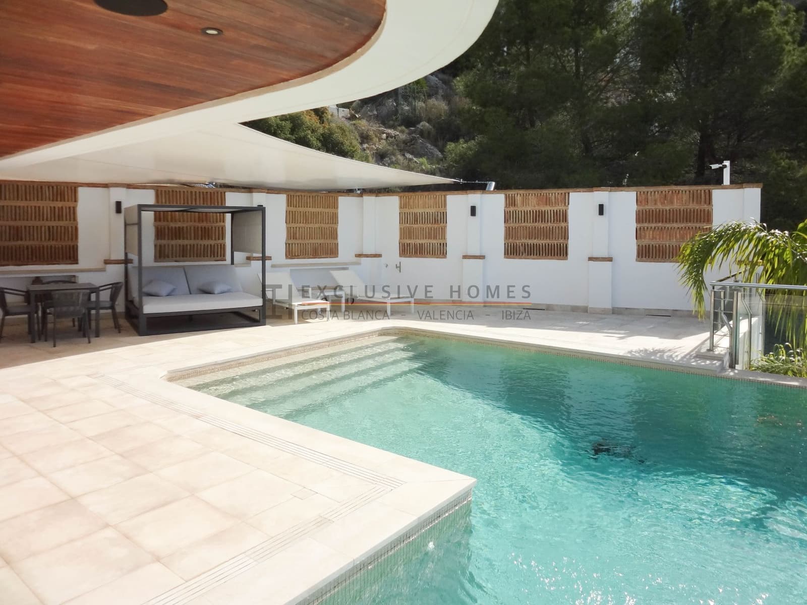 7 sypialnia Willa na sprzedaż w Altea z basenem garażem - 2 850 000 € (Ref: 10025075)