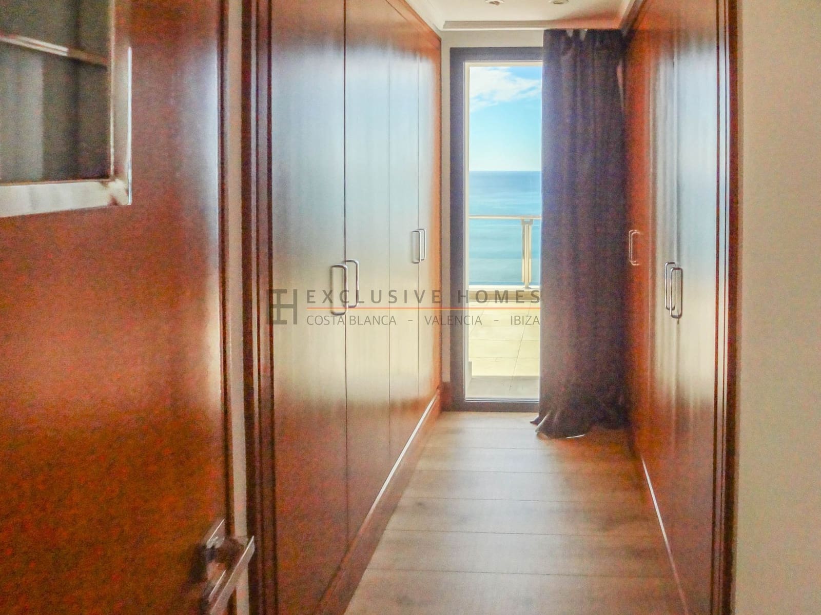 7 sypialnia Willa na sprzedaż w Altea z basenem garażem - 2 850 000 € (Ref: 10025075)