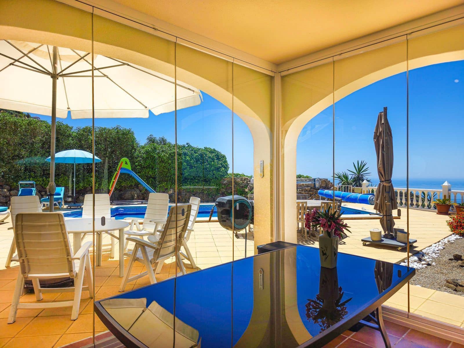 4 quarto Moradia para venda em Arenas com piscina garagem - 895 000 € (Ref: 10031446)
