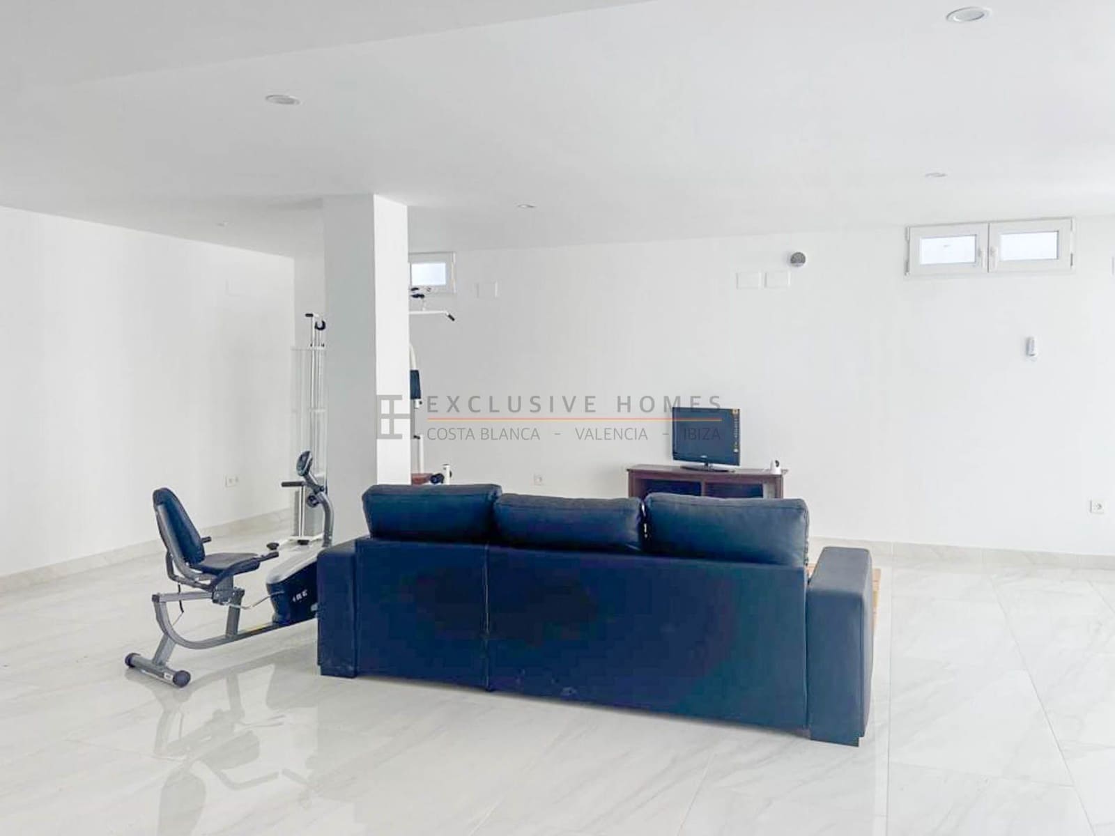 4 sypialnia Willa na sprzedaż w La Nucia z basenem garażem - 586 000 € (Ref: 10031447)