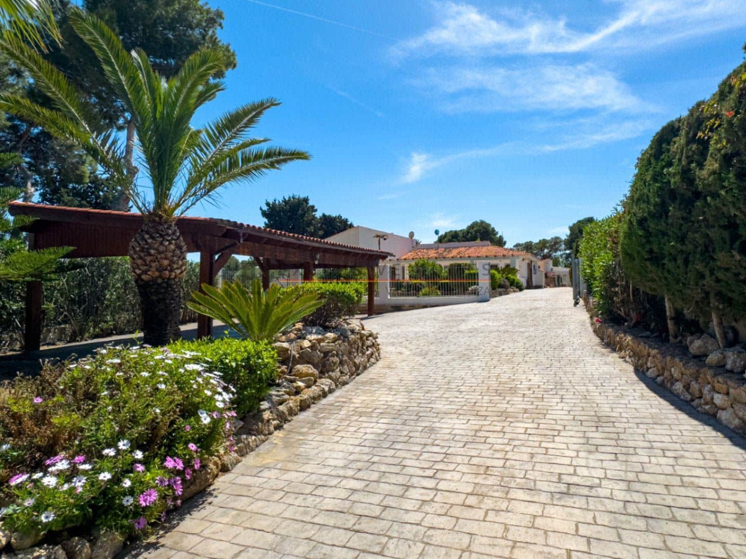 5 soveværelse Villa til salg i Alfaz del Pi / L'Alfas del Pi med swimmingpool garage - € 1.495.000 (Ref: 10031449)