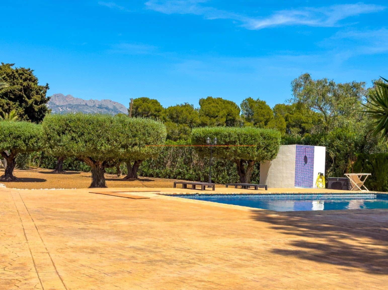 5 soveværelse Villa til salg i Alfaz del Pi / L'Alfas del Pi med swimmingpool garage - € 1.495.000 (Ref: 10031449)