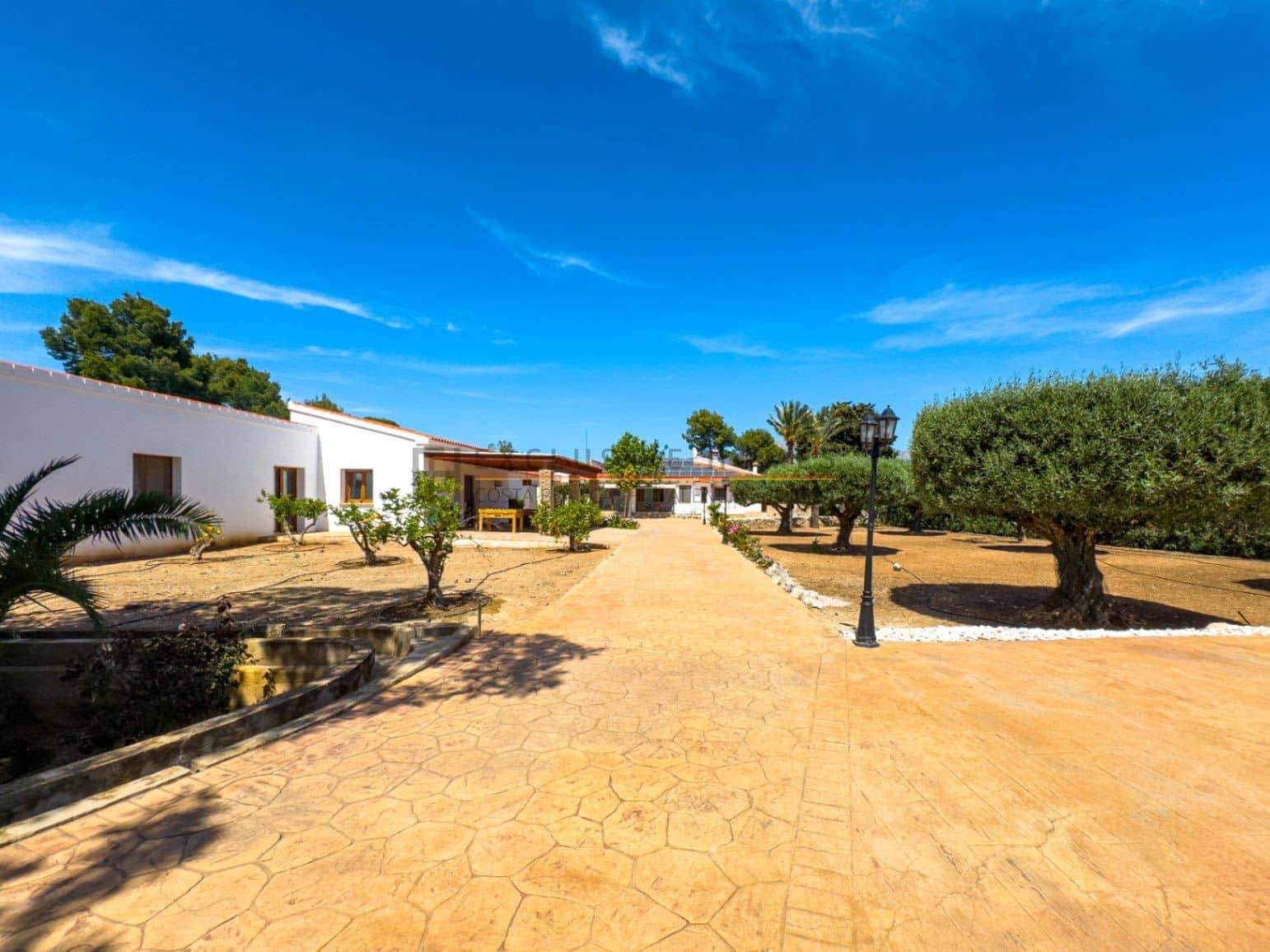 5 soveværelse Villa til salg i Alfaz del Pi / L'Alfas del Pi med swimmingpool garage - € 1.495.000 (Ref: 10031449)