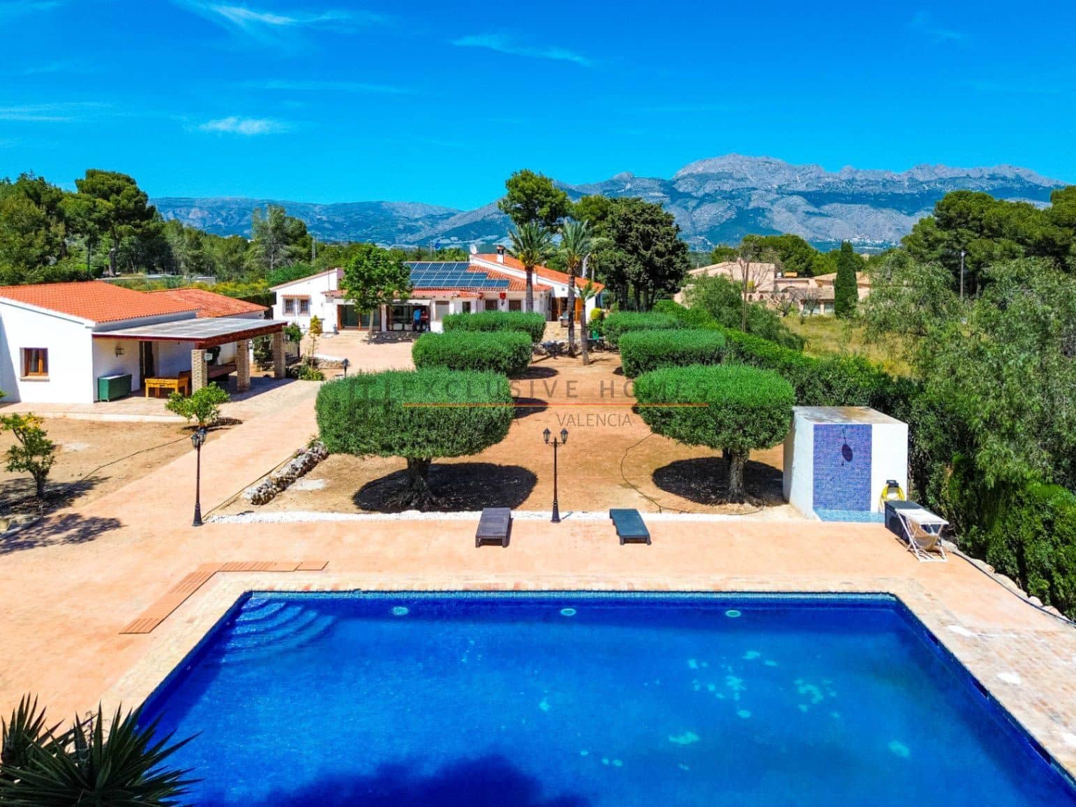 5 soveværelse Villa til salg i Alfaz del Pi / L'Alfas del Pi med swimmingpool garage - € 1.495.000 (Ref: 10031449)