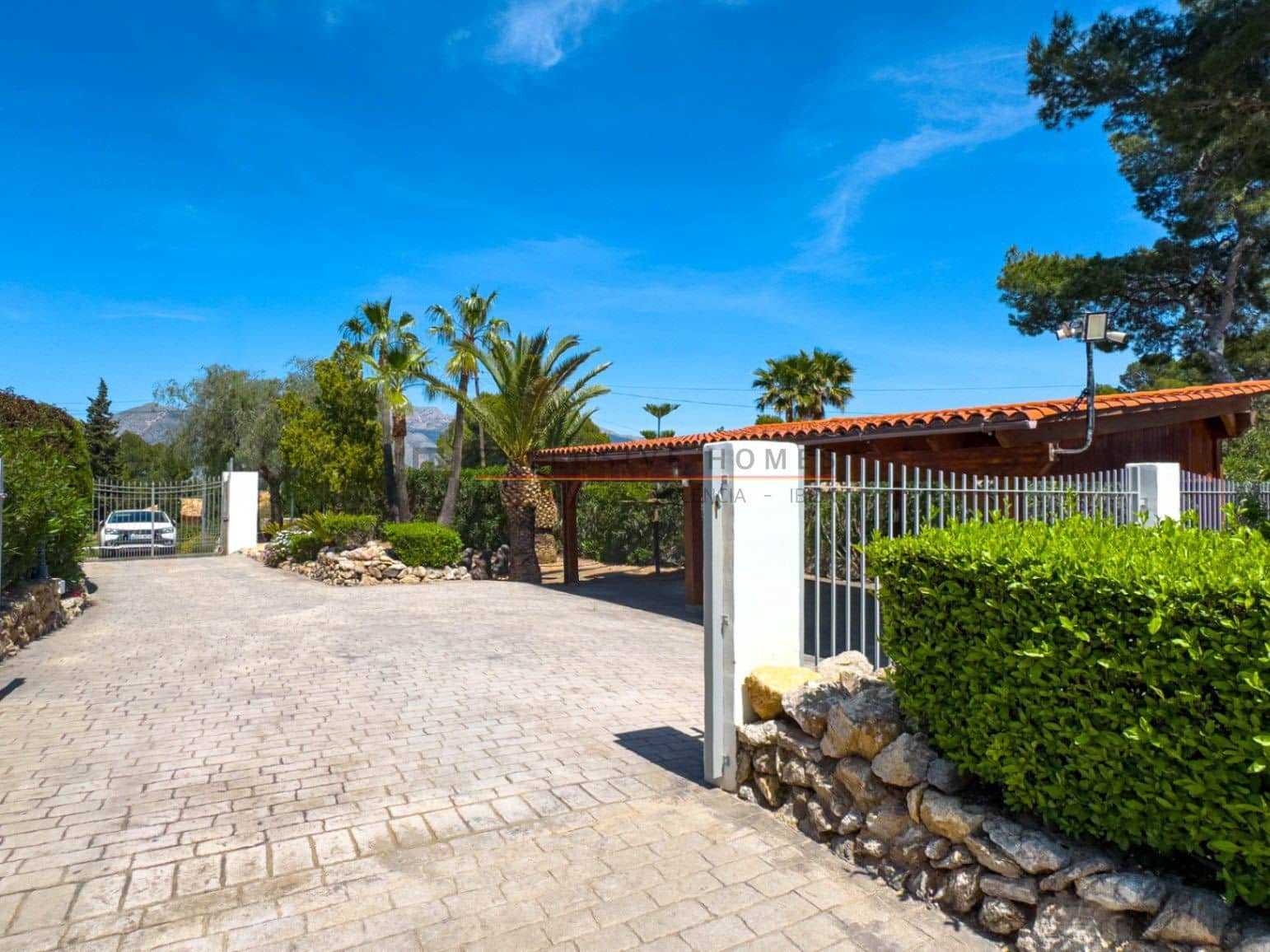 5 soveværelse Villa til salg i Alfaz del Pi / L'Alfas del Pi med swimmingpool garage - € 1.495.000 (Ref: 10031449)