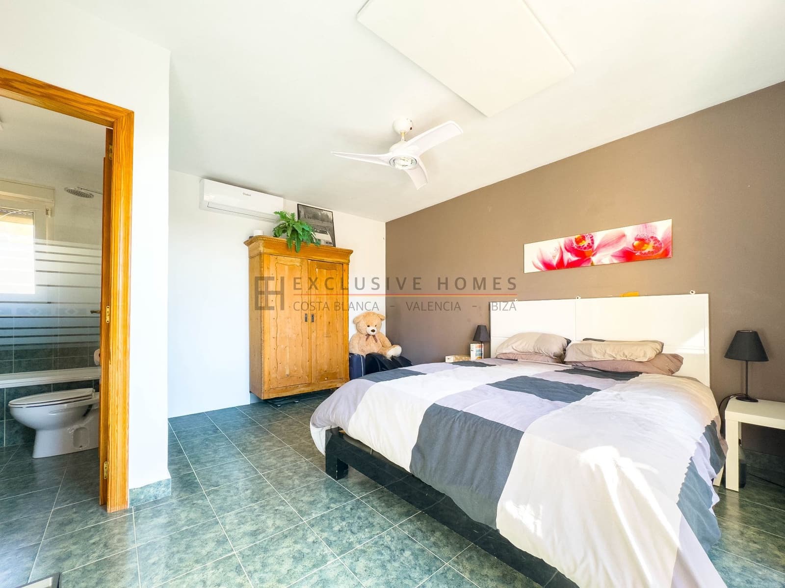 3 soveværelse Villa til salg i El Campello med swimmingpool garage - € 595.000 (Ref: 10031450)