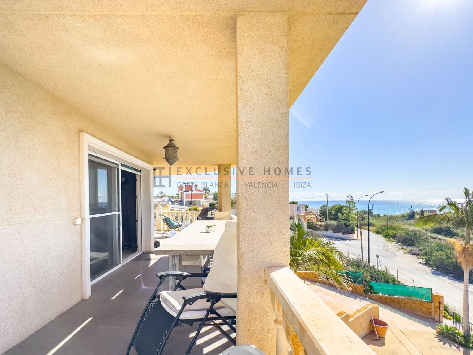 3 soveværelse Villa til salg i El Campello med swimmingpool garage - € 595.000 (Ref: 10031450)