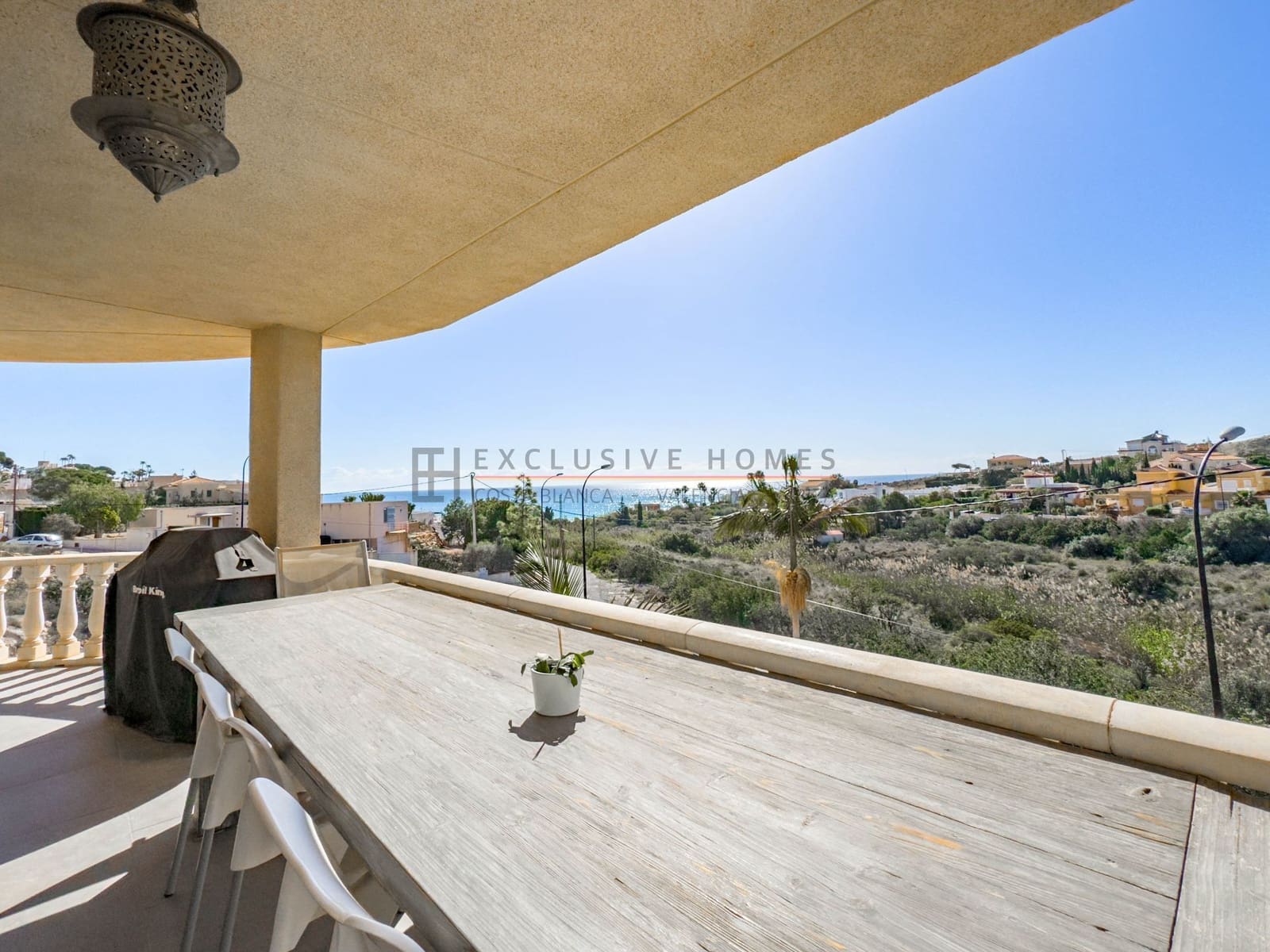 3 soveværelse Villa til salg i El Campello med swimmingpool garage - € 595.000 (Ref: 10031450)