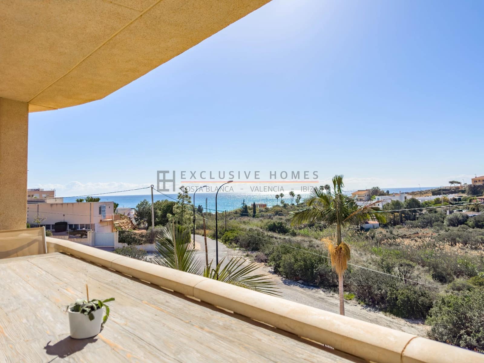 3 soveværelse Villa til salg i El Campello med swimmingpool garage - € 595.000 (Ref: 10031450)
