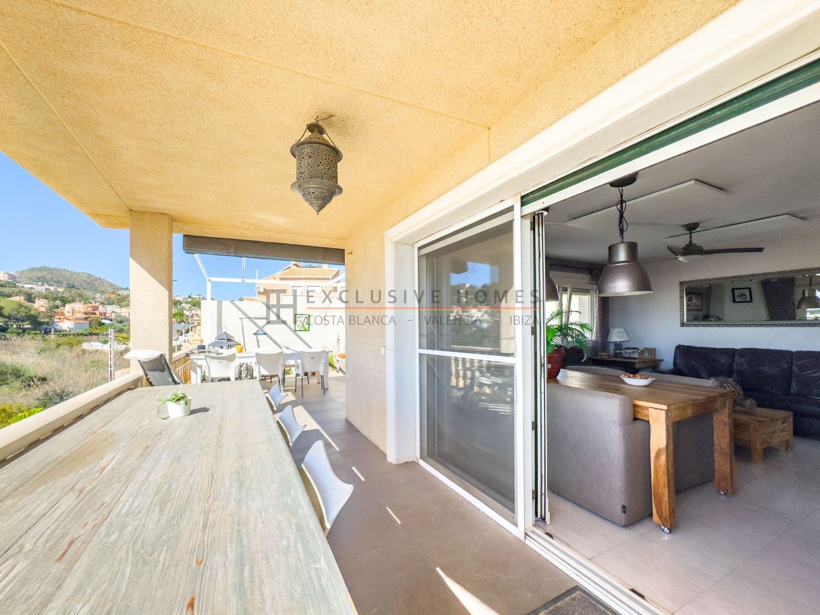 3 soveværelse Villa til salg i El Campello med swimmingpool garage - € 595.000 (Ref: 10031450)