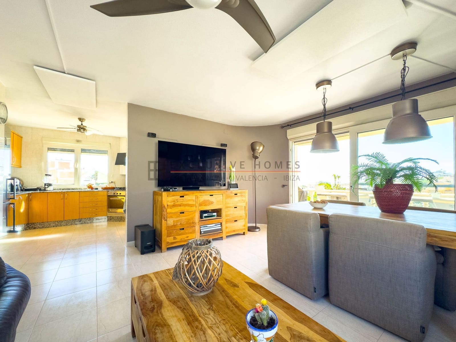 3 soveværelse Villa til salg i El Campello med swimmingpool garage - € 595.000 (Ref: 10031450)