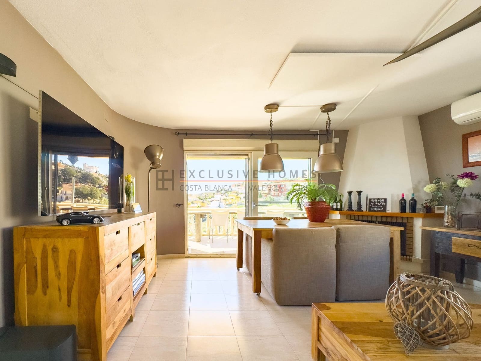 3 soveværelse Villa til salg i El Campello med swimmingpool garage - € 595.000 (Ref: 10031450)