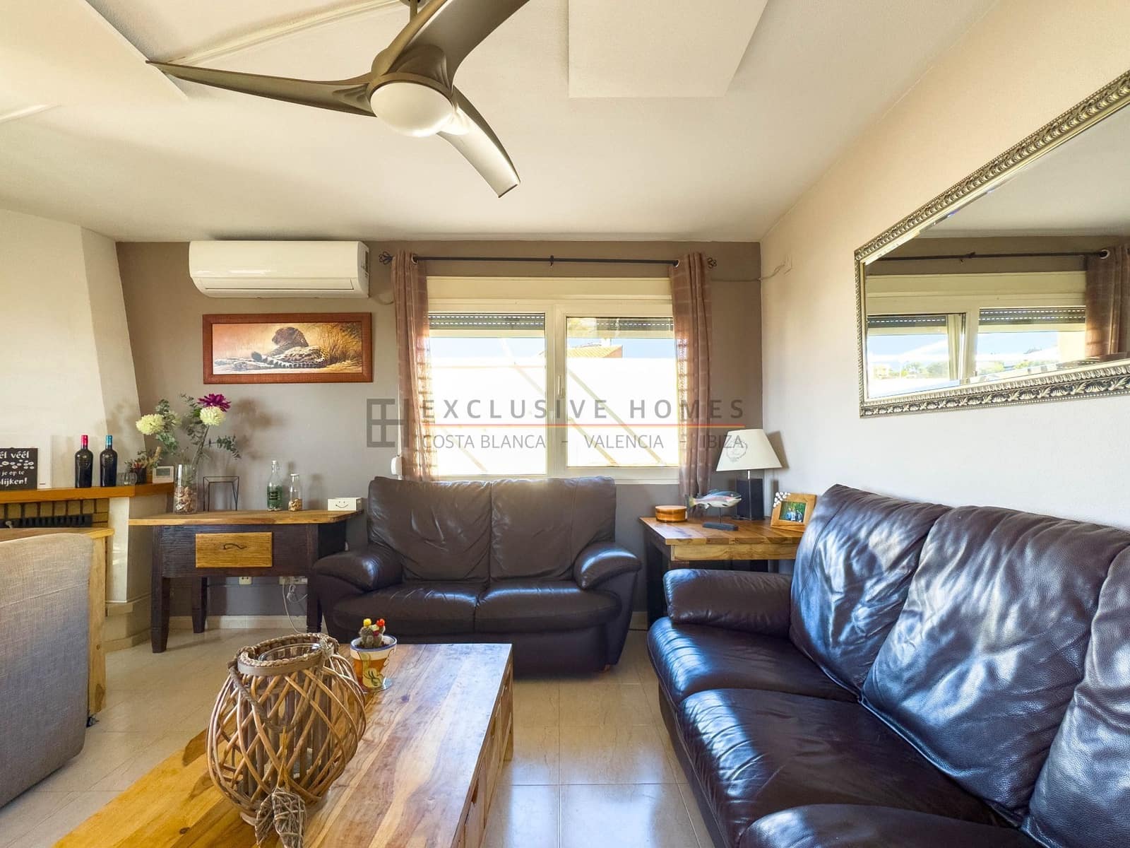 3 soveværelse Villa til salg i El Campello med swimmingpool garage - € 595.000 (Ref: 10031450)