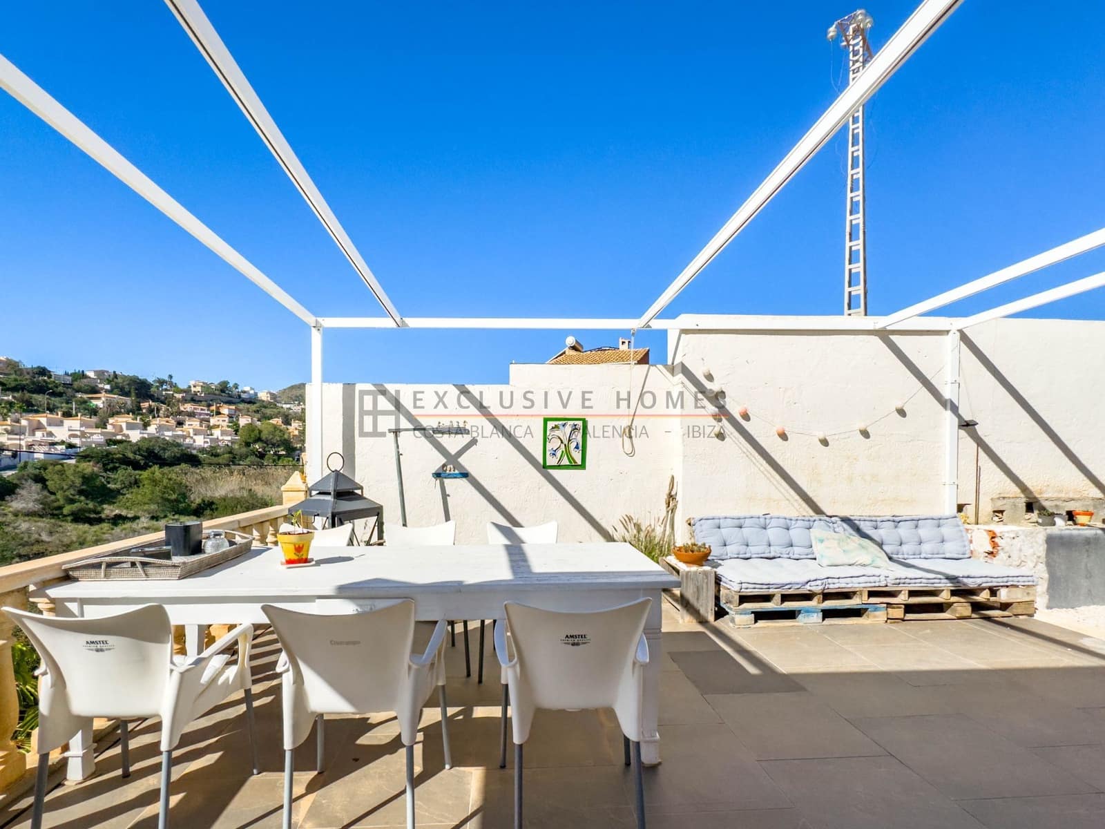 3 soveværelse Villa til salg i El Campello med swimmingpool garage - € 595.000 (Ref: 10031450)