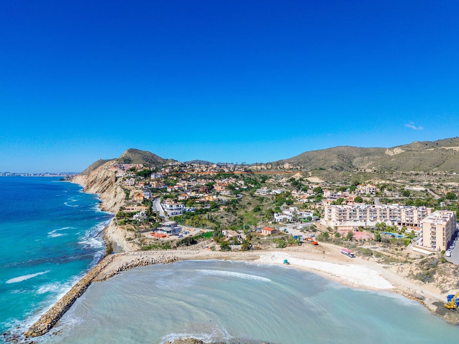3 soveværelse Villa til salg i El Campello med swimmingpool garage - € 595.000 (Ref: 10031450)