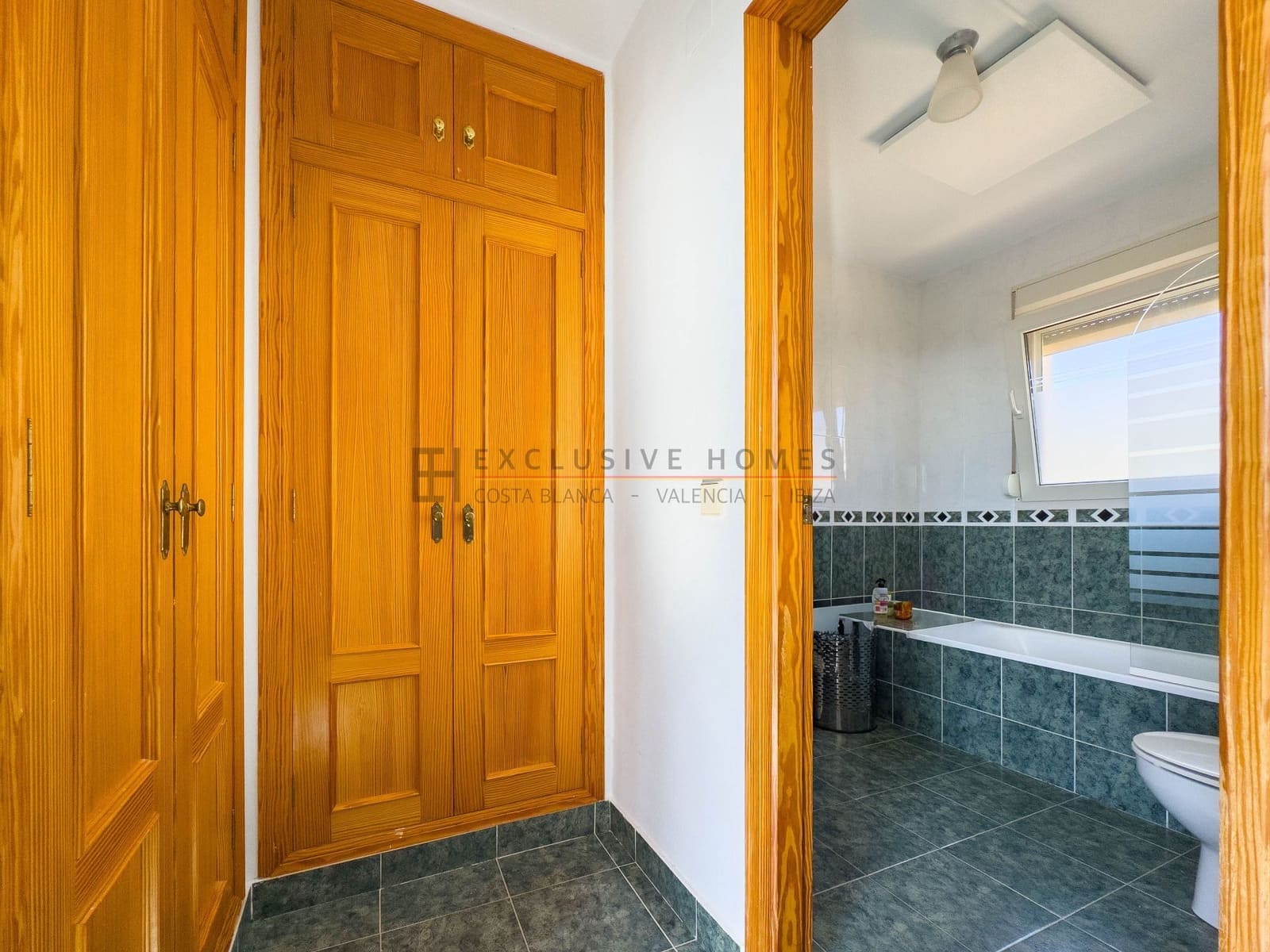 3 soveværelse Villa til salg i El Campello med swimmingpool garage - € 595.000 (Ref: 10031450)