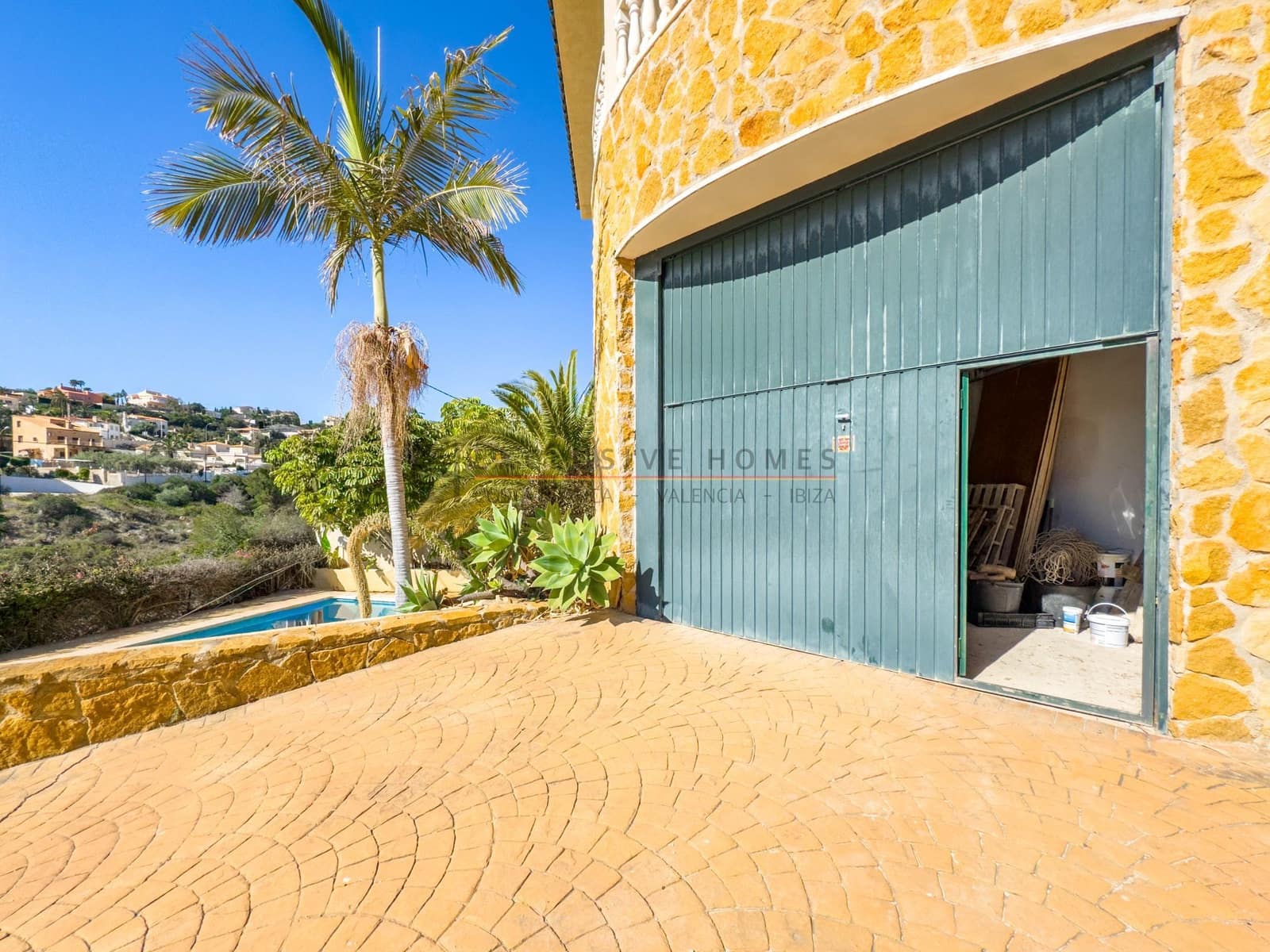 3 soveværelse Villa til salg i El Campello med swimmingpool garage - € 595.000 (Ref: 10031450)