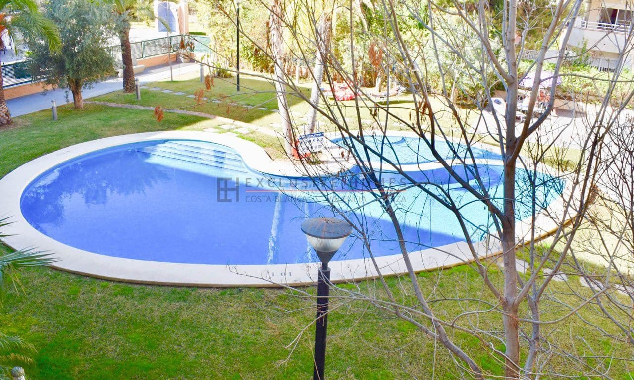 1 sovrum Takvåning till salu i Albir med pool garage - 399 000 € (Ref: 10044449)