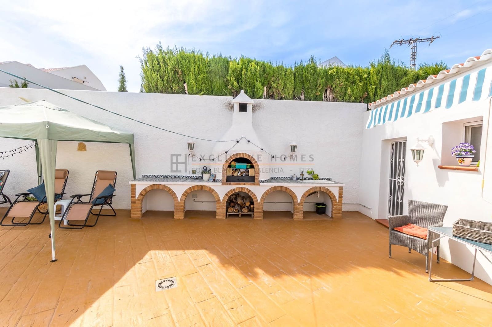 4 Zimmer Villa zu verkaufen in La Nucia mit Pool Garage - 559.000 € (Ref: 10070304)