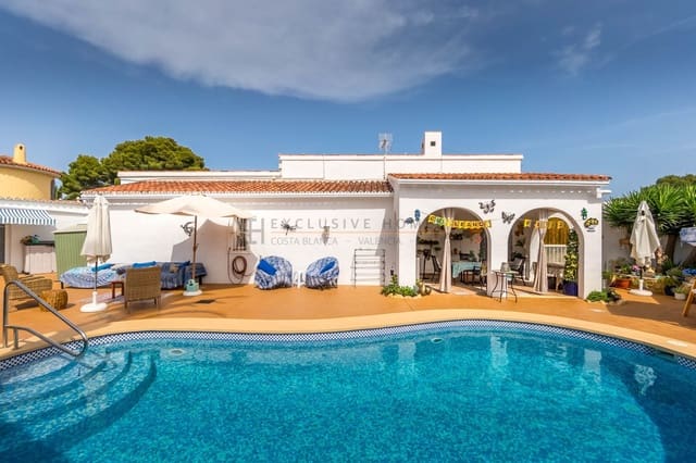 4 Zimmer Villa zu verkaufen in La Nucia mit Pool Garage - 559.000 € (Ref: 10070304)