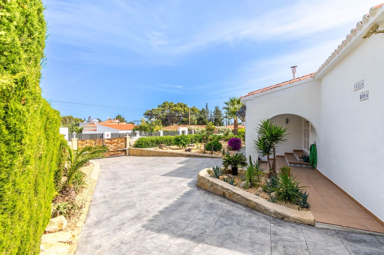 4 Zimmer Villa zu verkaufen in La Nucia mit Pool Garage - 559.000 € (Ref: 10070304)