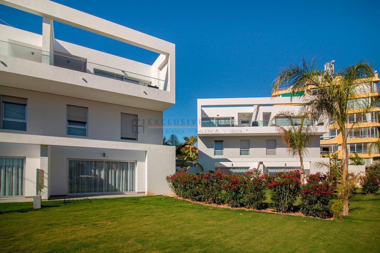 4 camera da letto Villetta Bifamiliare in vendita in Albir con piscina garage - 2.895.000 € (Rif: 10070305)