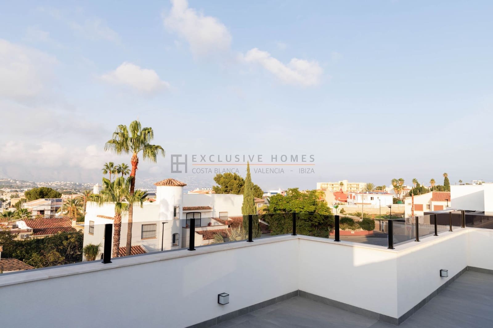 4 slaapkamer Halfvrijstaande villa te koop in Albir met zwembad garage - € 1.950.000 (Ref: 10070306)