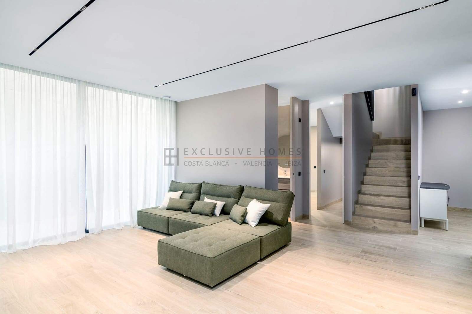 4 slaapkamer Halfvrijstaande villa te koop in Albir met zwembad garage - € 1.950.000 (Ref: 10070306)