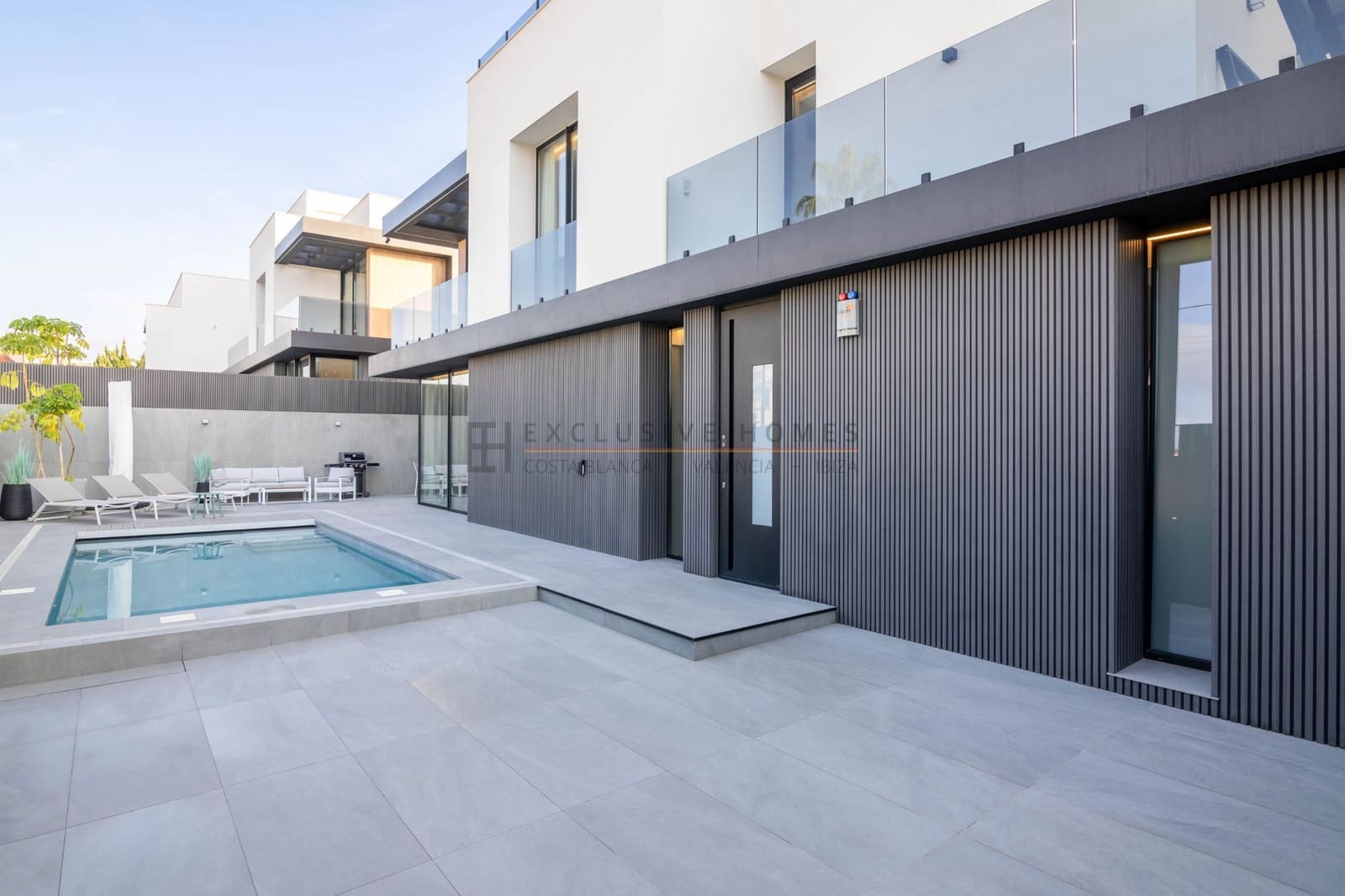 4 slaapkamer Halfvrijstaande villa te koop in Albir met zwembad garage - € 1.950.000 (Ref: 10070306)