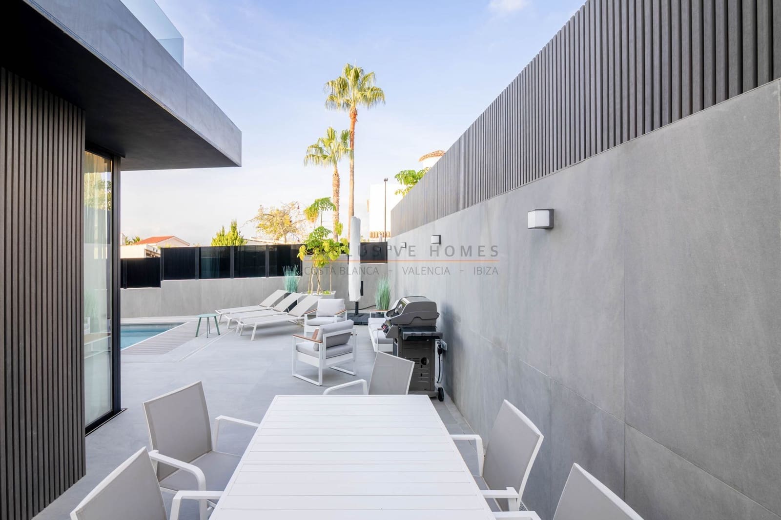 4 slaapkamer Halfvrijstaande villa te koop in Albir met zwembad garage - € 1.950.000 (Ref: 10070306)