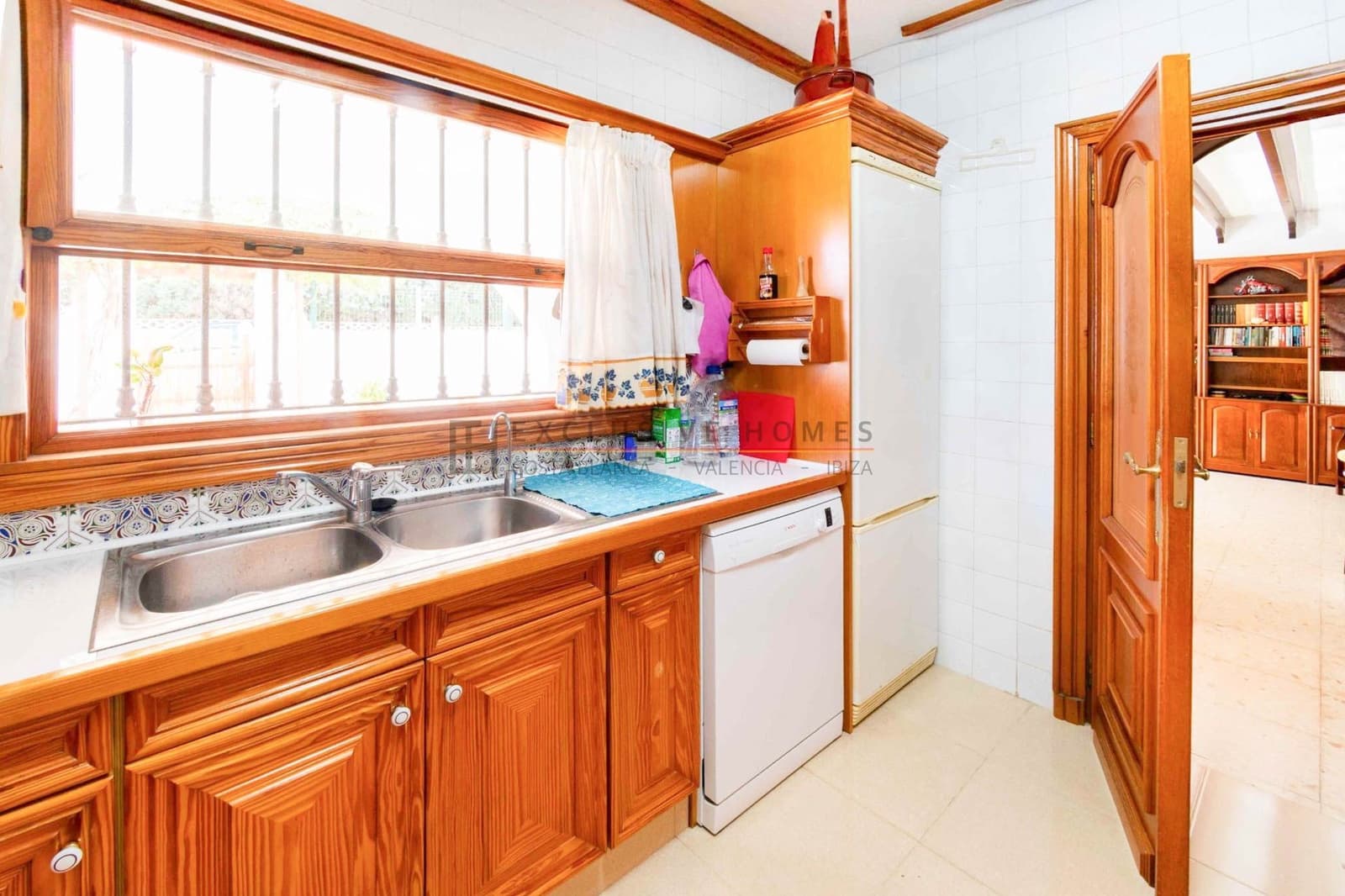 3 Zimmer Villa zu verkaufen in Albir mit Pool Garage - 639.000 € (Ref: 10070308)