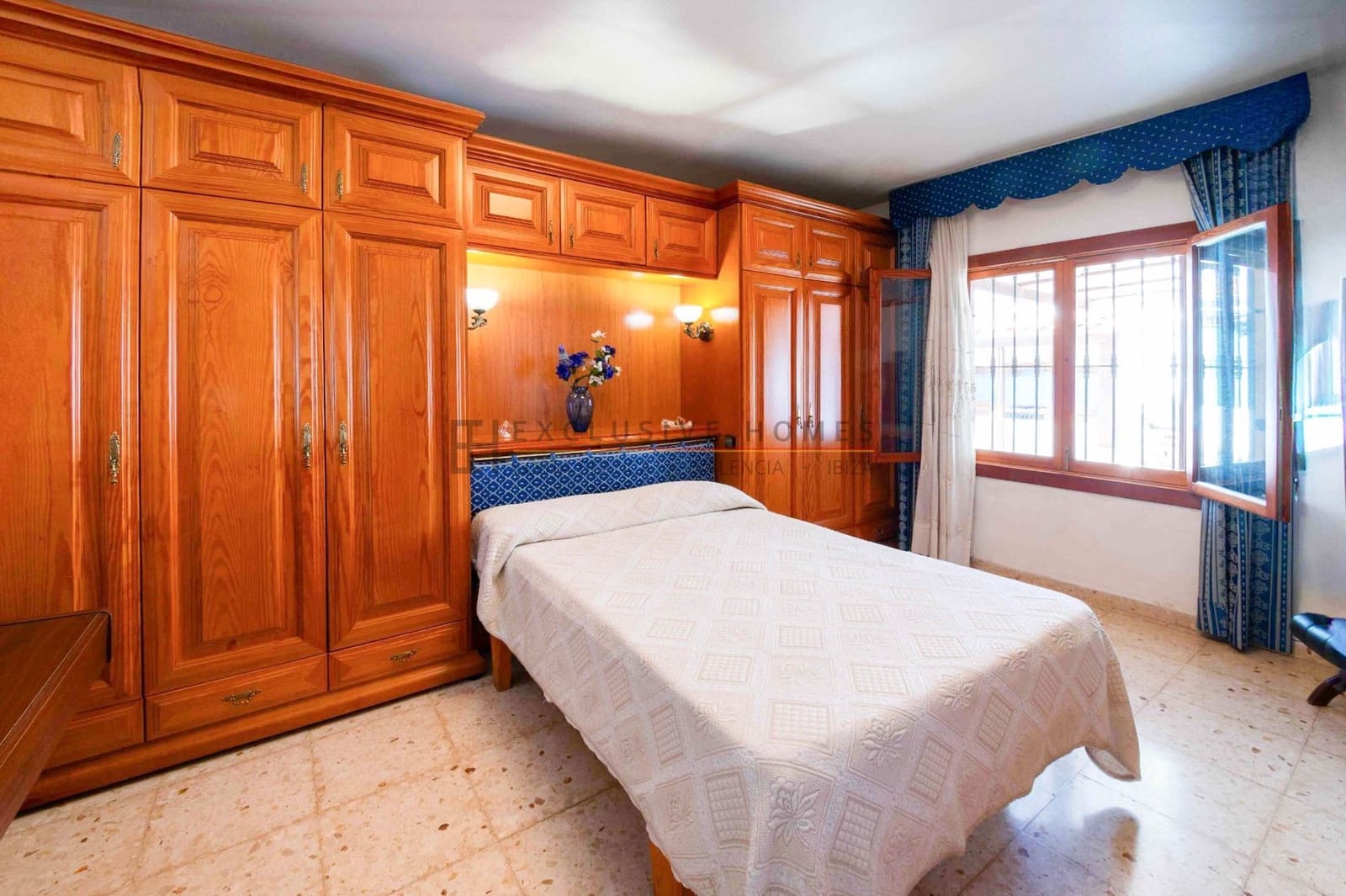 3 Zimmer Villa zu verkaufen in Albir mit Pool Garage - 639.000 € (Ref: 10070308)