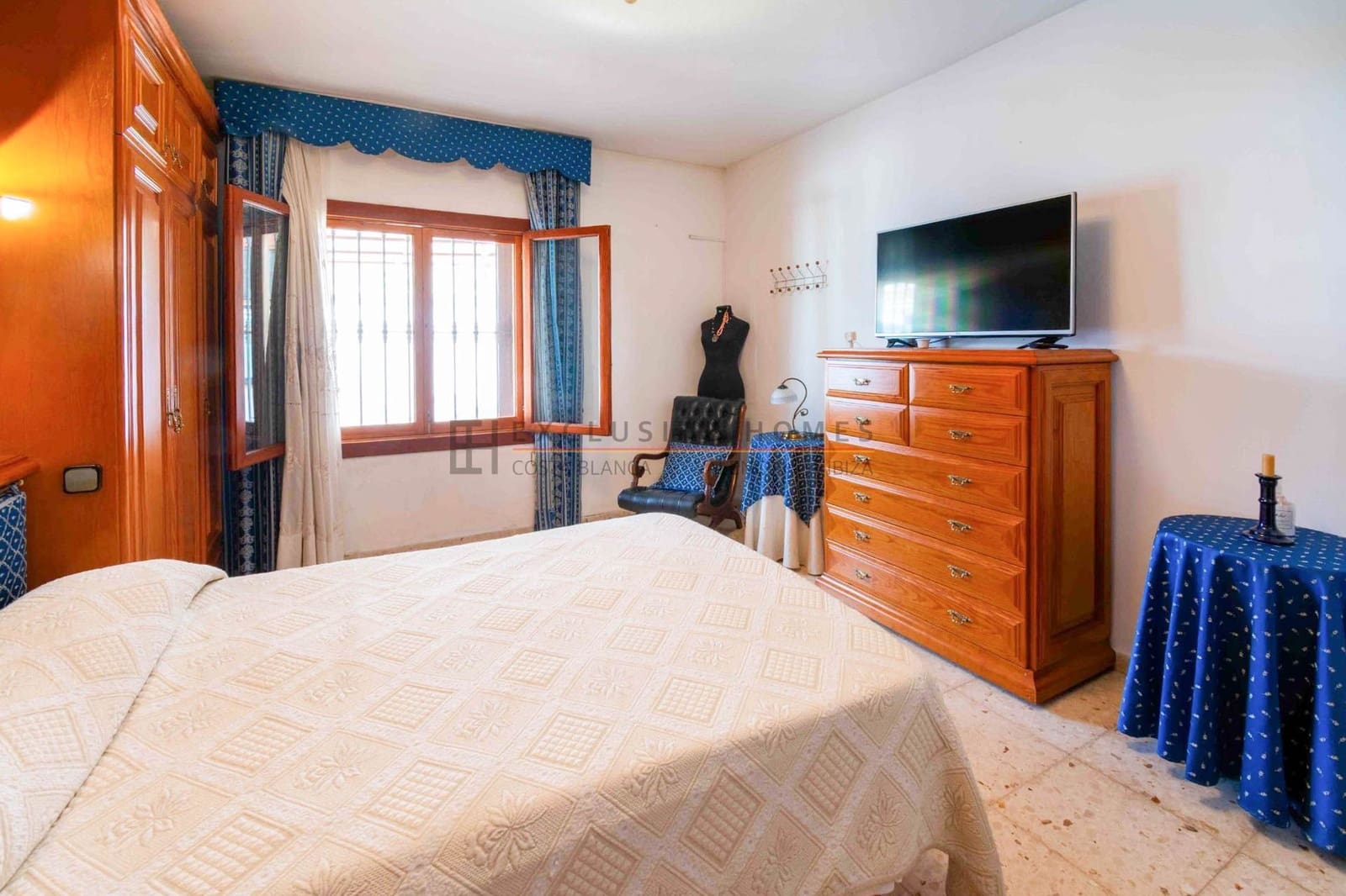 3 Zimmer Villa zu verkaufen in Albir mit Pool Garage - 639.000 € (Ref: 10070308)