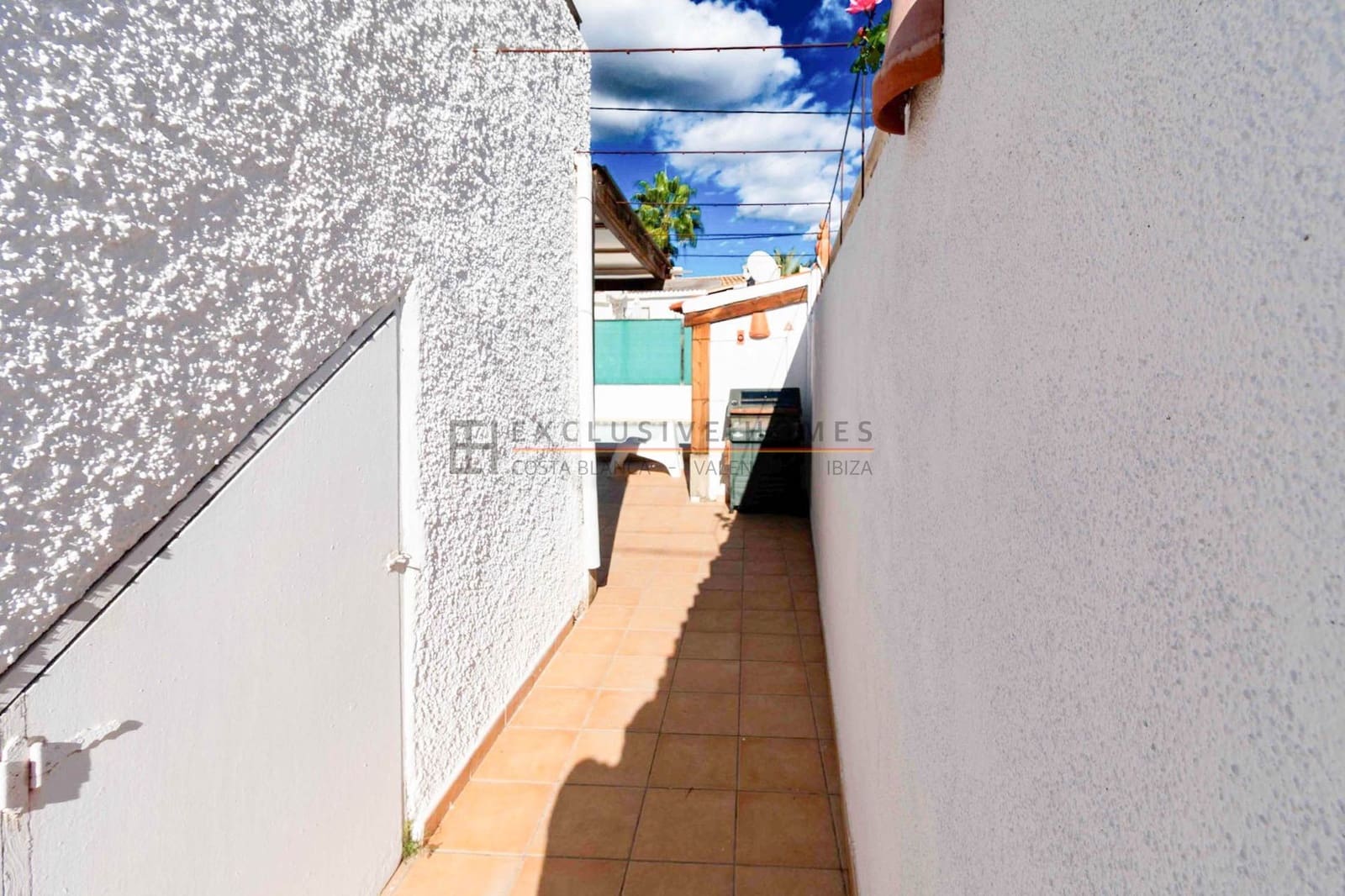 3 Zimmer Villa zu verkaufen in Albir mit Pool Garage - 639.000 € (Ref: 10070308)
