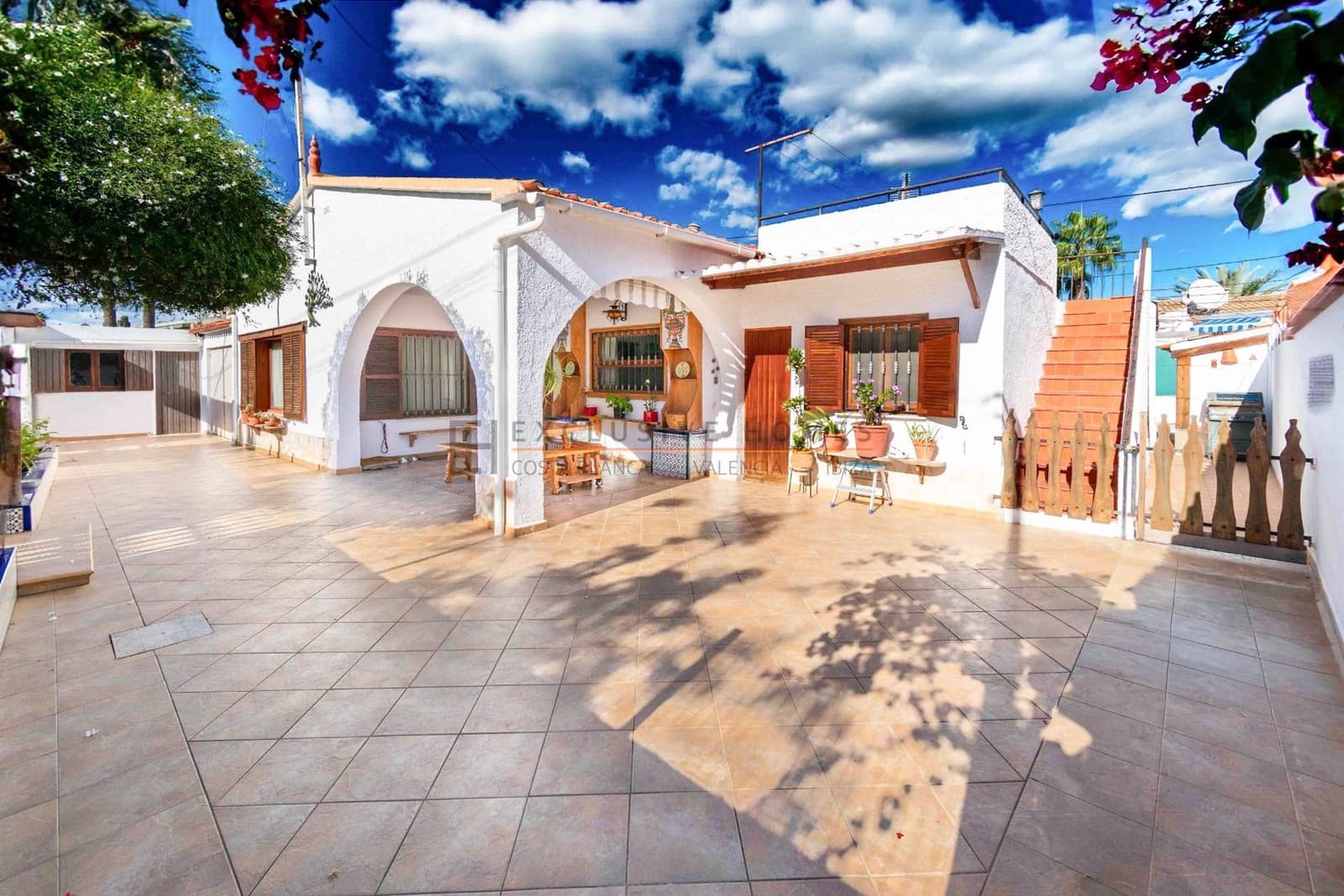 3 Zimmer Villa zu verkaufen in Albir mit Pool Garage - 639.000 € (Ref: 10070308)