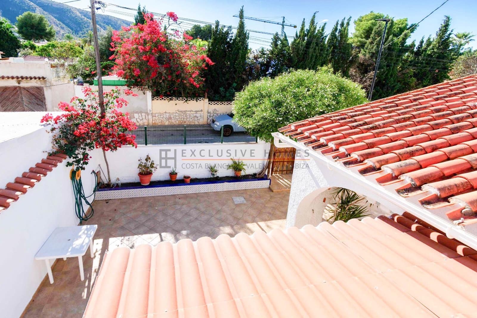 3 Zimmer Villa zu verkaufen in Albir mit Pool Garage - 639.000 € (Ref: 10070308)