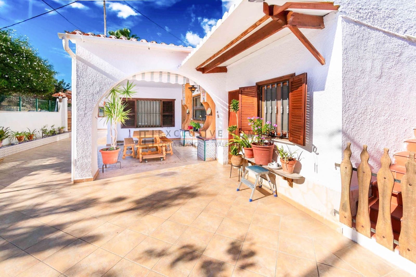 3 Zimmer Villa zu verkaufen in Albir mit Pool Garage - 639.000 € (Ref: 10070308)