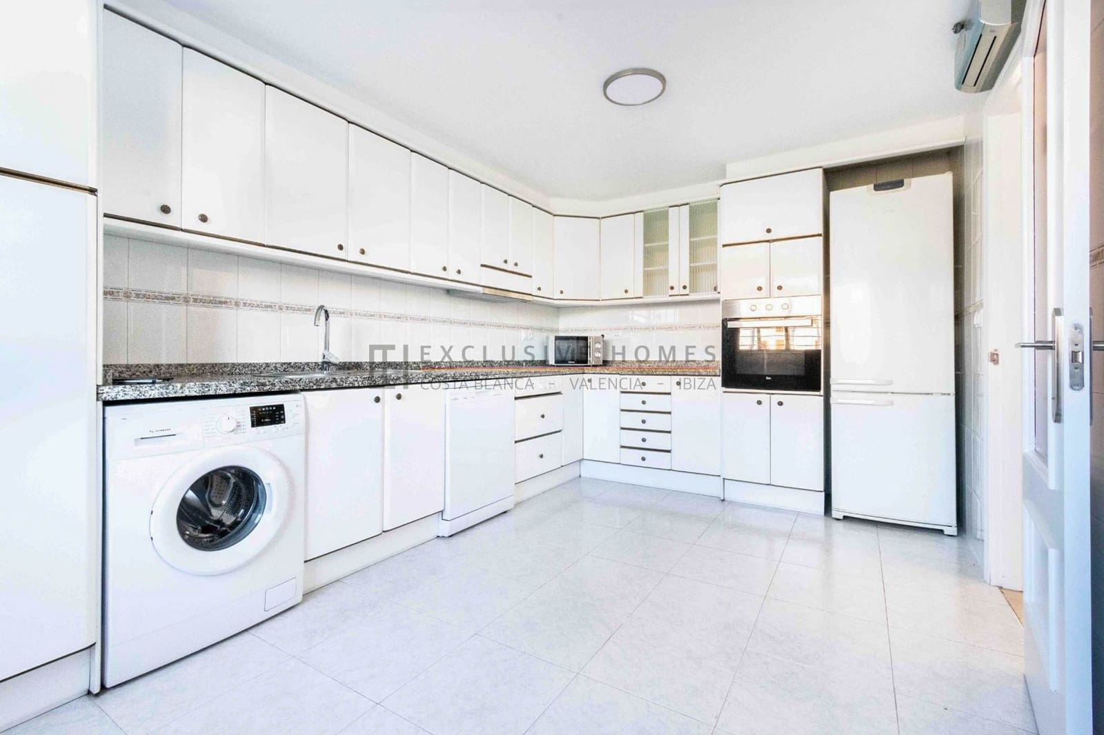 3 quarto Moradia Geminada para venda em Albir com piscina garagem - 455 000 € (Ref: 10070309)
