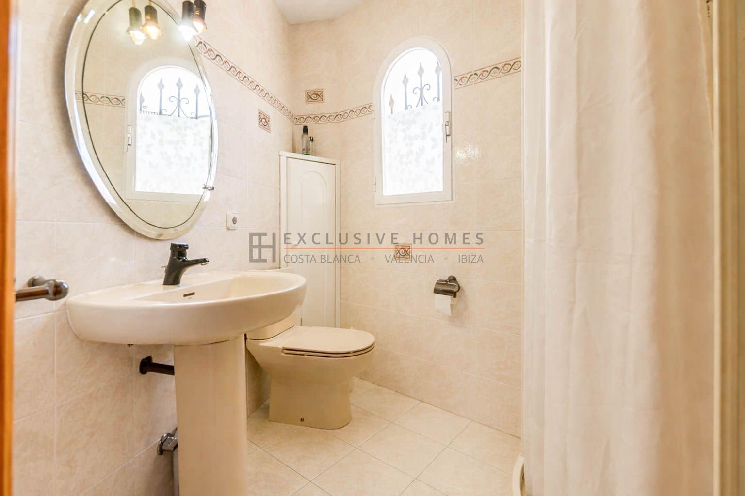 5 Zimmer Villa zu verkaufen in Albir mit Pool Garage - 795.000 € (Ref: 10070310)